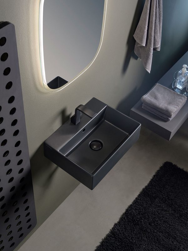 AP5037_sosp_carbone_840