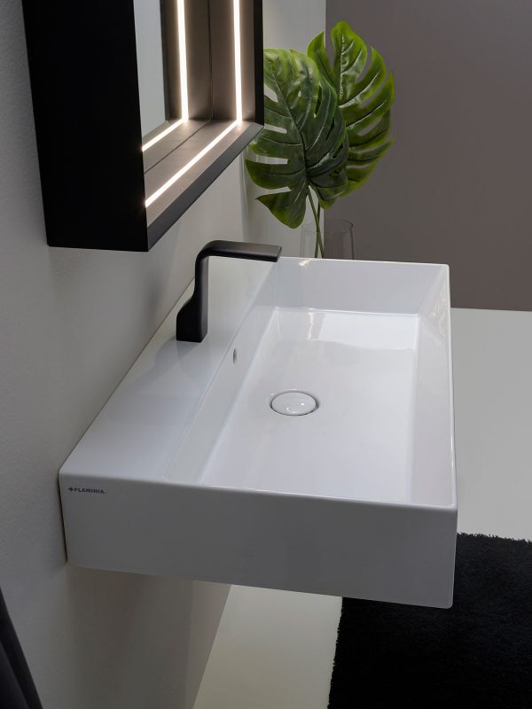 AP8047_bianco_sosp_110